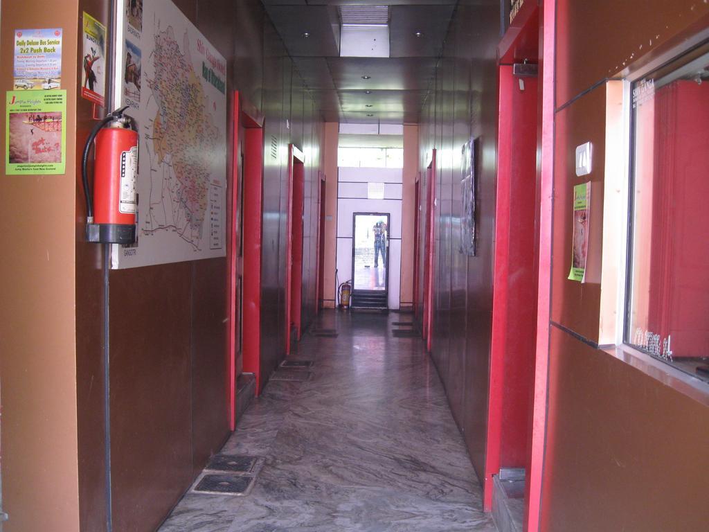 Hotel Shiv Ganga Rishīkesh Buitenkant foto